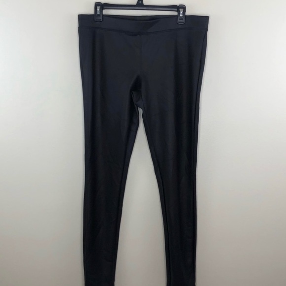 NWT!!! Express faux leather leggings | Large | Black - Picture 4 of 11